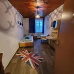 Gaestehaus Weisses Lamm - Monteurzimmer Zajazd