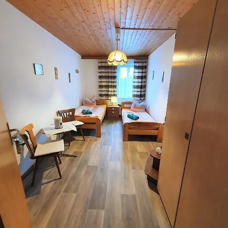 Мини-отель Gaestehaus Weisses Lamm - Monteurzimmer Nordhalben