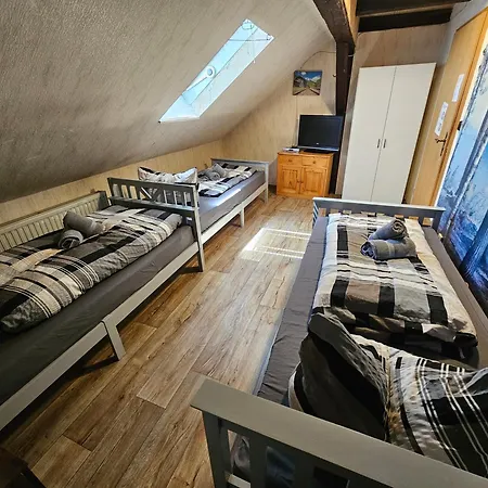 Gaestehaus Weisses Lamm - Monteurzimmer Мини-отель