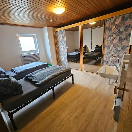 Gaestehaus Weisses Lamm - Monteurzimmer *