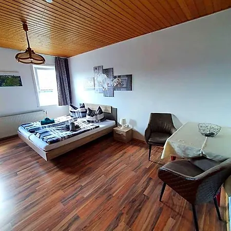 Πανδοχείο Gaestehaus Weisses Lamm - Monteurzimmer