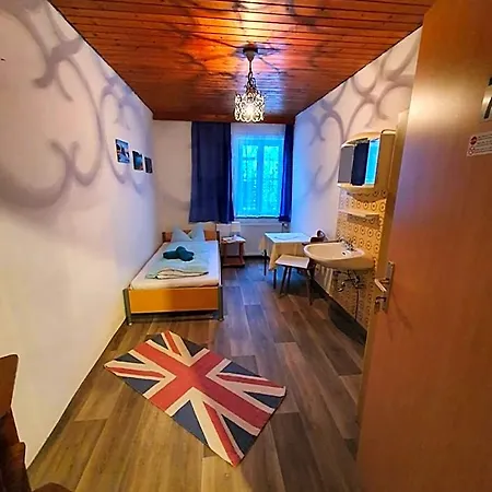 Värdshus Gaestehaus Weisses Lamm - Monteurzimmer Nordhalben