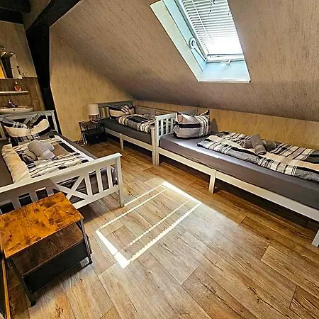 Gaestehaus Weisses Lamm - Monteurzimmer Πανδοχείο